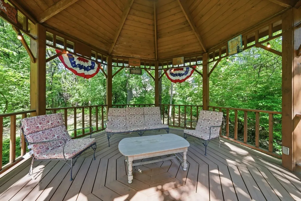8701 Lake Ridge Drive Darien IL 60561