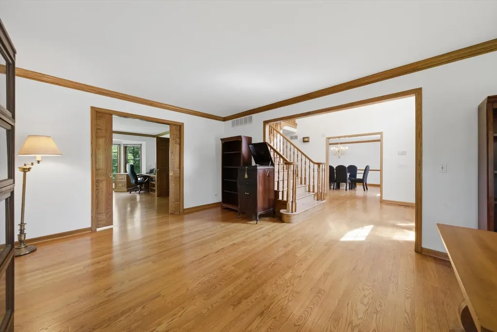 8701 Lake Ridge Drive Darien IL 60561