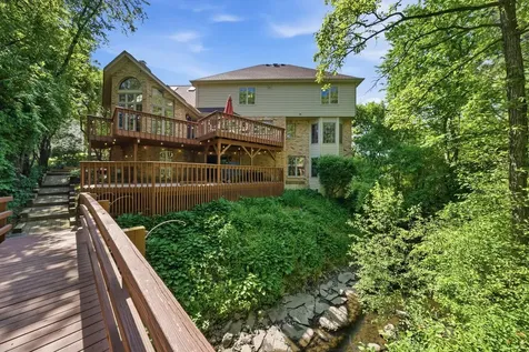 8701 Lake Ridge Drive Darien IL 60561