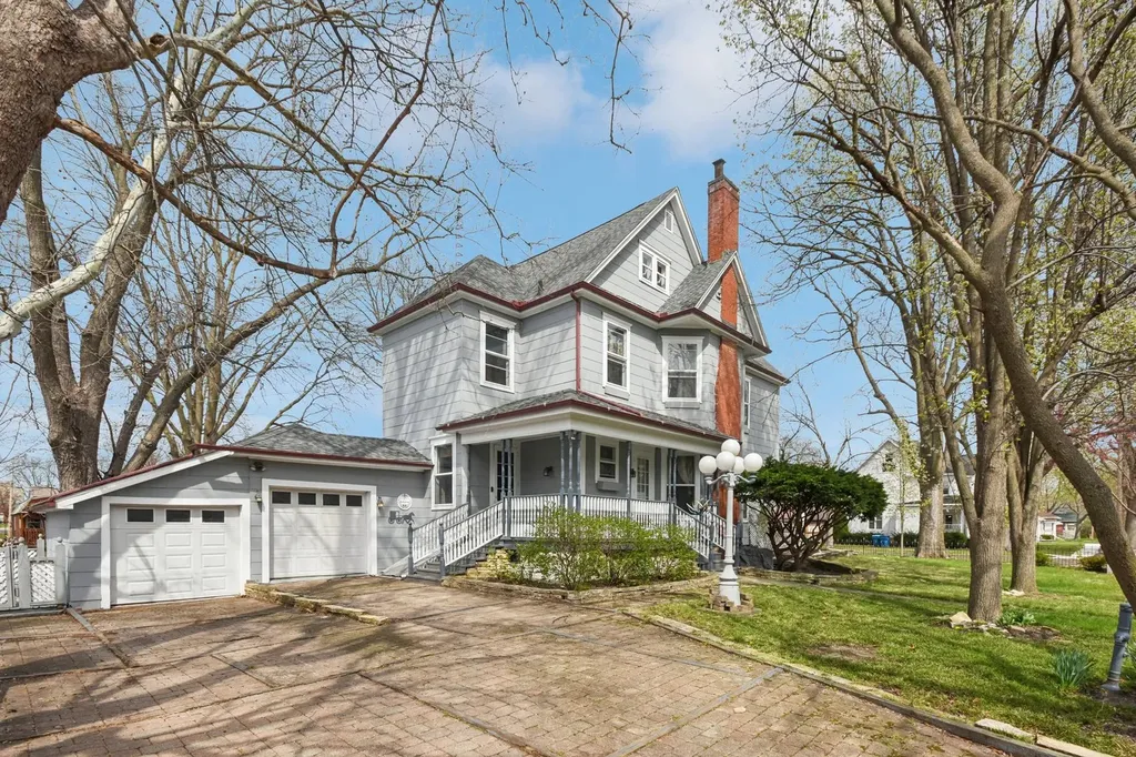 1003 North Chicago Street Pontiac IL 61764