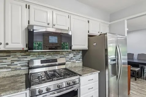 951 Grissom Trail Elk Grove Village IL 60007