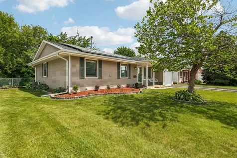 951 Grissom Trail Elk Grove Village IL 60007