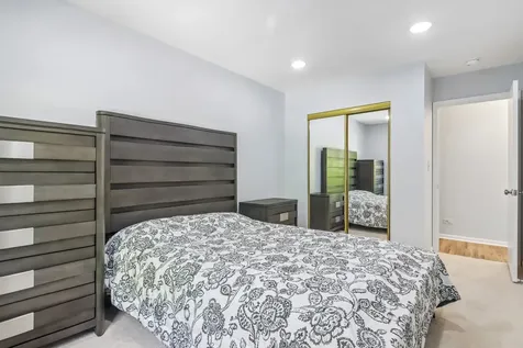951 Grissom Trail Elk Grove Village IL 60007