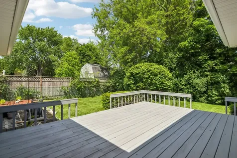 951 Grissom Trail Elk Grove Village IL 60007