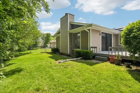 951 Grissom Trail Elk Grove Village IL 60007
