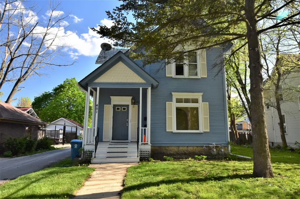 451 Marion Avenue Aurora IL 60505
