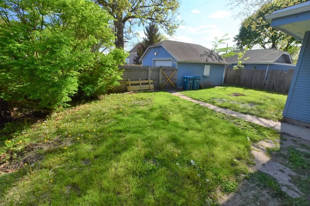 451 Marion Avenue Aurora IL 60505