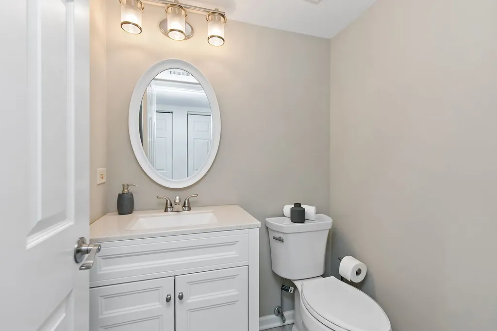 304 Carmelhead Lane Schaumburg IL 60193