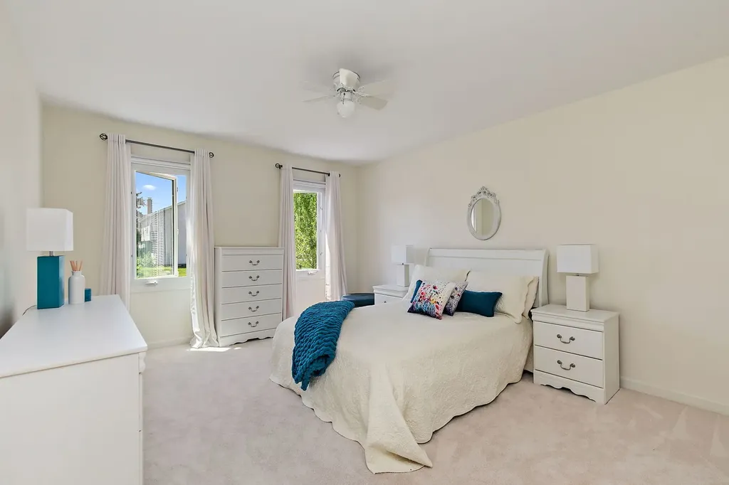 304 Carmelhead Lane Schaumburg IL 60193