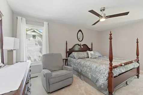 304 Carmelhead Lane Schaumburg IL 60193