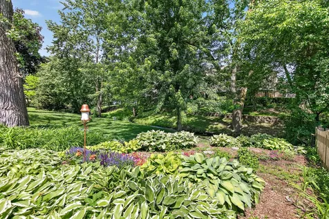 304 Carmelhead Lane Schaumburg IL 60193