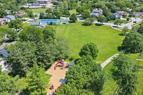 304 Carmelhead Lane Schaumburg IL 60193