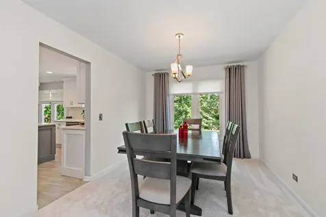 304 Carmelhead Lane Schaumburg IL 60193