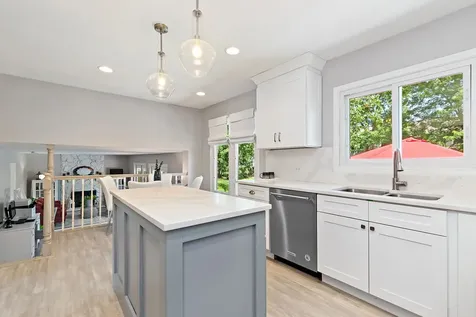 304 Carmelhead Lane Schaumburg IL 60193
