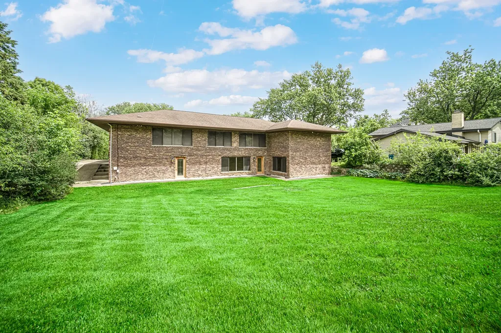 3620 Douglas Road Downers Grove IL 60515