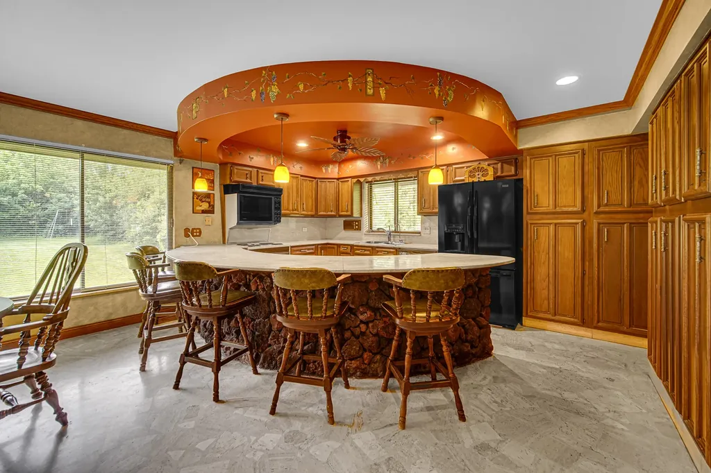 3620 Douglas Road Downers Grove IL 60515