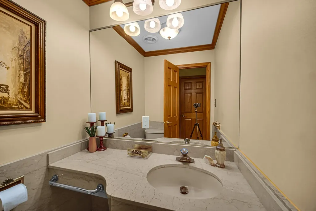 3620 Douglas Road Downers Grove IL 60515