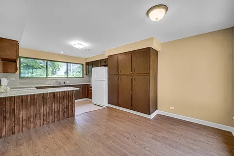 3620 Douglas Road Downers Grove IL 60515