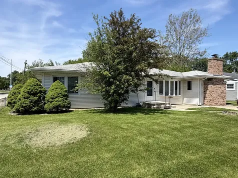 8848 Merrimac Avenue Oak Lawn IL 60453