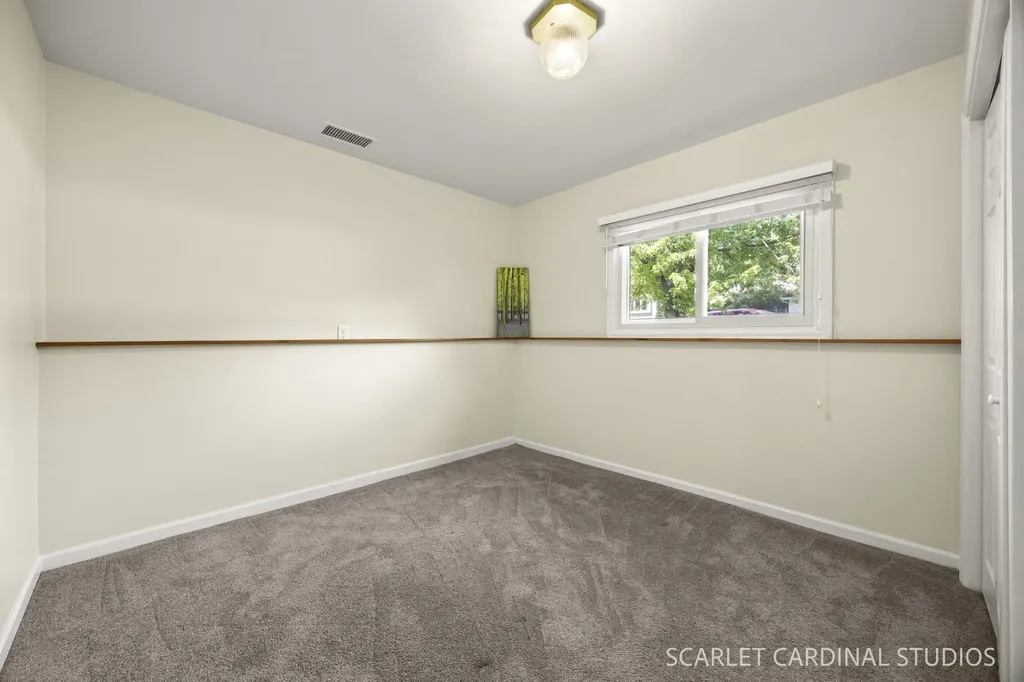 N385 Silverleaf Boulevard Wheaton IL 60187
