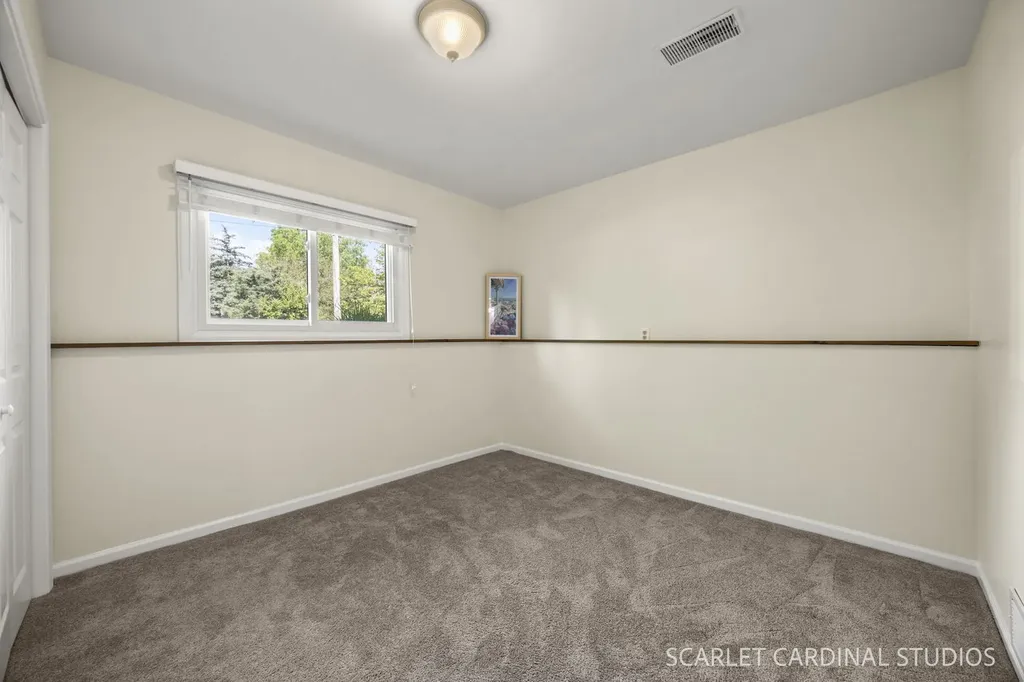 N385 Silverleaf Boulevard Wheaton IL 60187