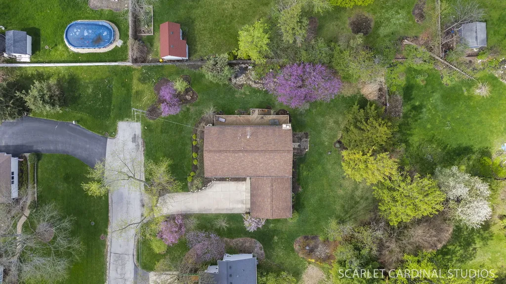 N385 Silverleaf Boulevard Wheaton IL 60187