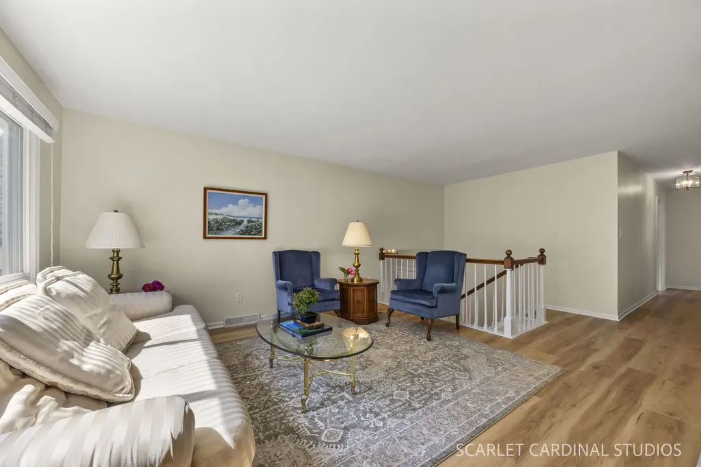 N385 Silverleaf Boulevard Wheaton IL 60187