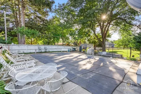 2 Marberry Drive Prospect Heights IL 60070