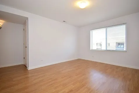 5351 North East River Road Chicago IL 60656
