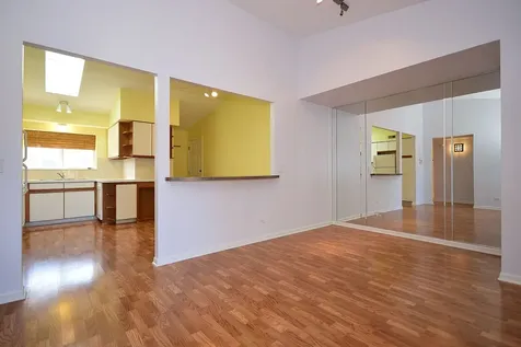 5351 North East River Road Chicago IL 60656