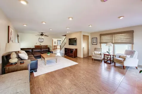 2825 Eisenhower Drive Des Plaines IL 60018