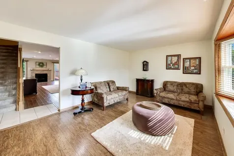 2825 Eisenhower Drive Des Plaines IL 60018