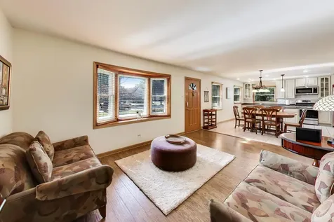 2825 Eisenhower Drive Des Plaines IL 60018