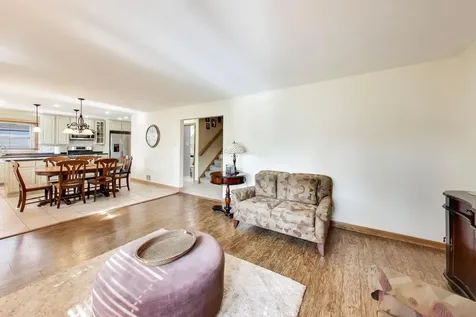 2825 Eisenhower Drive Des Plaines IL 60018