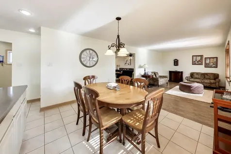 2825 Eisenhower Drive Des Plaines IL 60018