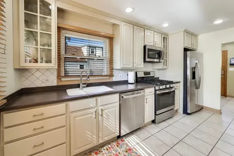 2825 Eisenhower Drive Des Plaines IL 60018