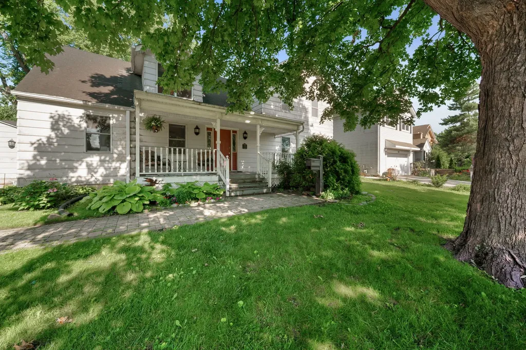 707 Glenshire Road Glenview IL 60025