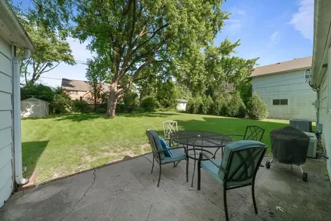 707 Glenshire Road Glenview IL 60025