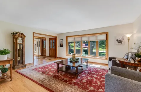 7706 Hayenga Lane Darien IL 60561
