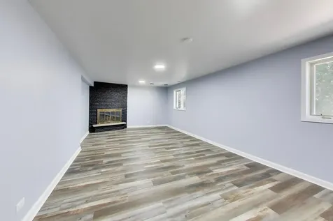 16w250 93RD Place Burr Ridge IL 60527