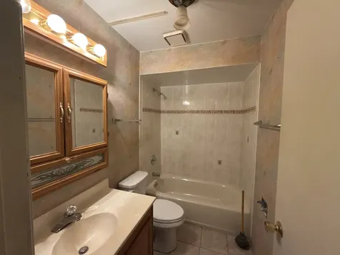 831 South Dwyer Avenue Arlington Heights IL 60005