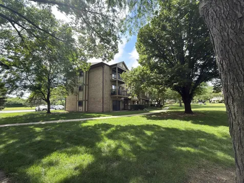 831 South Dwyer Avenue Arlington Heights IL 60005