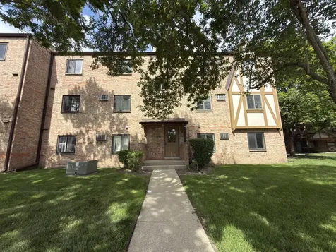 831 South Dwyer Avenue Arlington Heights IL 60005