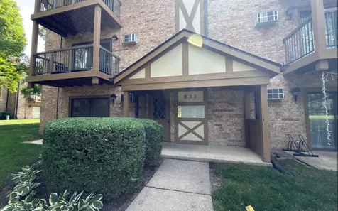 831 South Dwyer Avenue Arlington Heights IL 60005