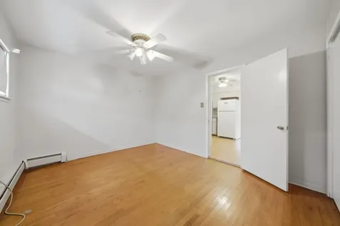 15 King Arthur Court Northlake IL 60164