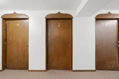 15 King Arthur Court Northlake IL 60164