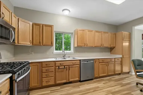 3819 Fox Hunt Way Grayslake IL 60030