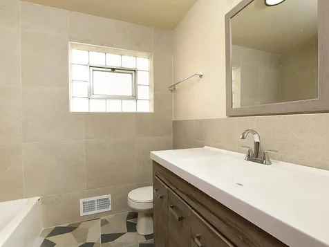 2915 North Austin Avenue Chicago IL 60634
