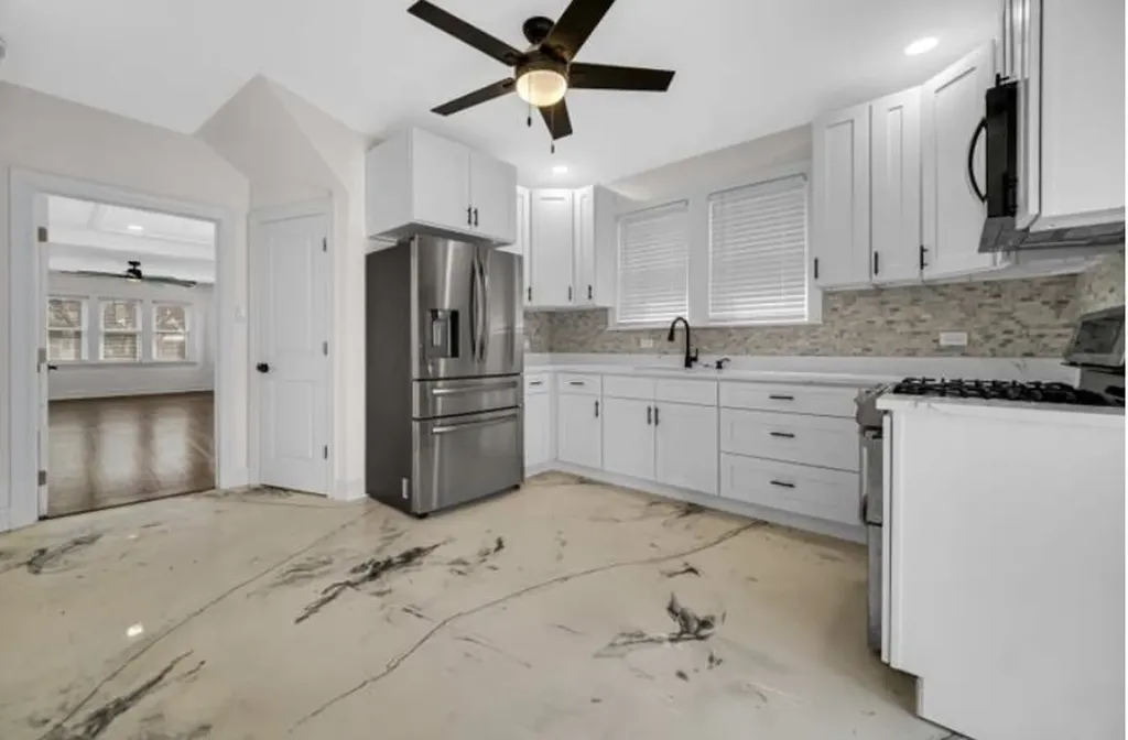 3010 North Nottingham Avenue Chicago IL 60634