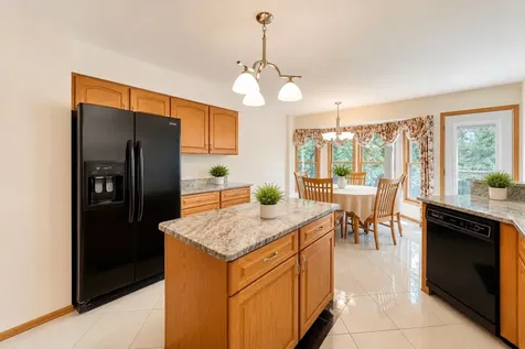245 Southfield Drive Vernon Hills IL 60061